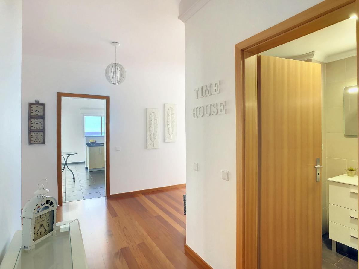 Time House Apartment By Lovelystay Canico  Ngoại thất bức ảnh